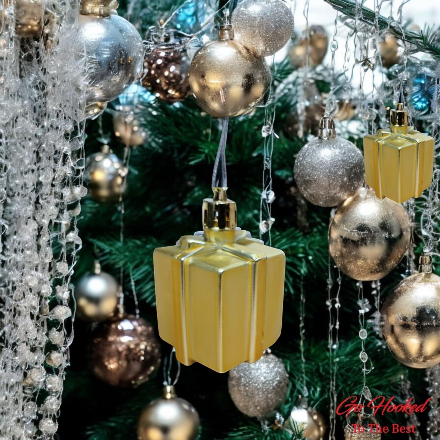 GoHooked golden gift box Christmas ornaments with glitter accents, pack of 6. Festive home decor.