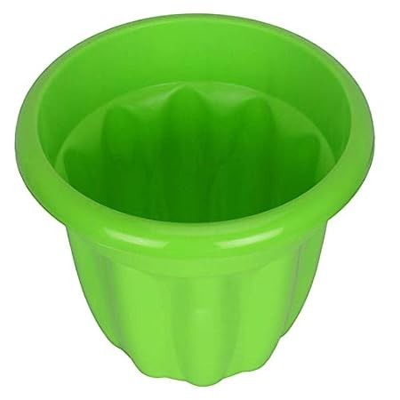 GoHooked bright green plastic garden planter with a fluted design for home or balcony plant display