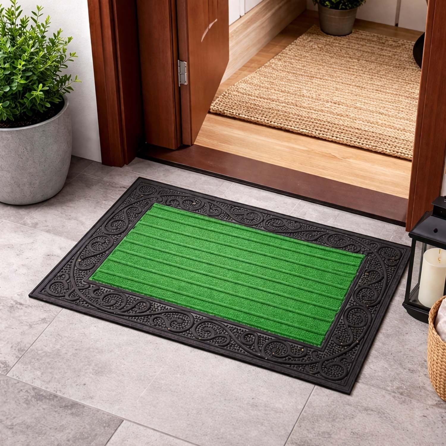GoHooked black rubber doormat with green ribbed insert and ornate border. Rectangular, 60x37cm.