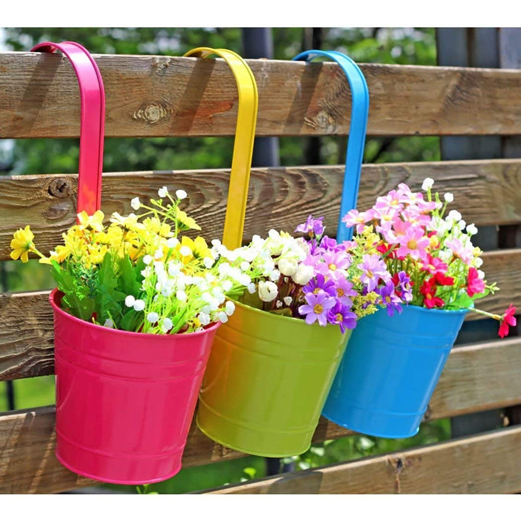 Go Hooked multicolor plastic hanging planters with flowers, 9 inch set of 3.