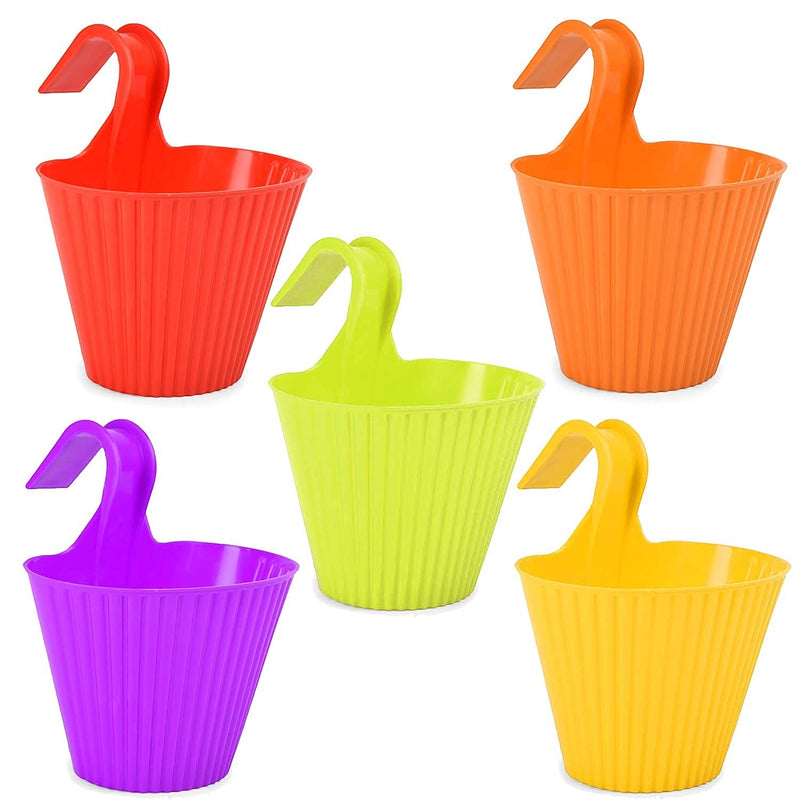 GoHooked multicolour plastic hanging lily planters, pack of 5. Ideal for balconies and patios.