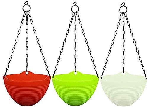 GoHooked set of 3 multicolour plastic Marvel hanging planters with chains. Red, green, and cream pots.