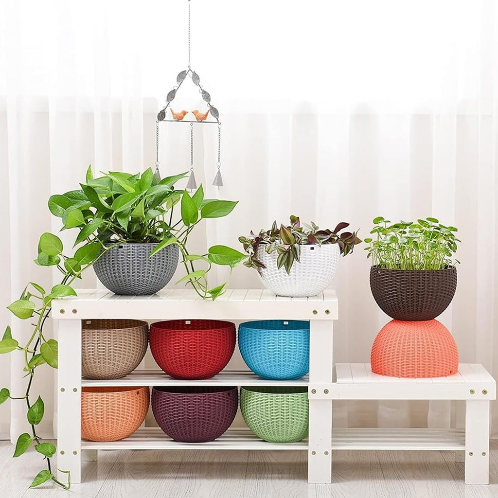 GoHooked Set of 3 multicolor round plastic hanging planters with woven texture. Indoor/outdoor use.
