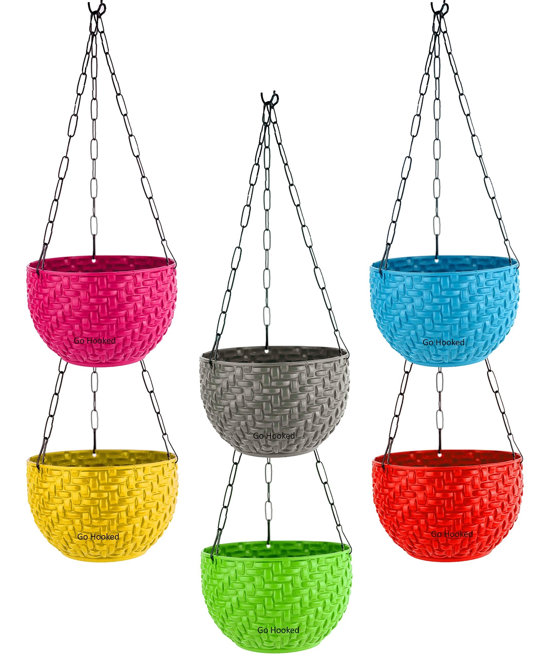 Go Hooked set of 3 multicolored plastic hanging planters with woven texture and metal chains. Ideal for balconies and gardens.