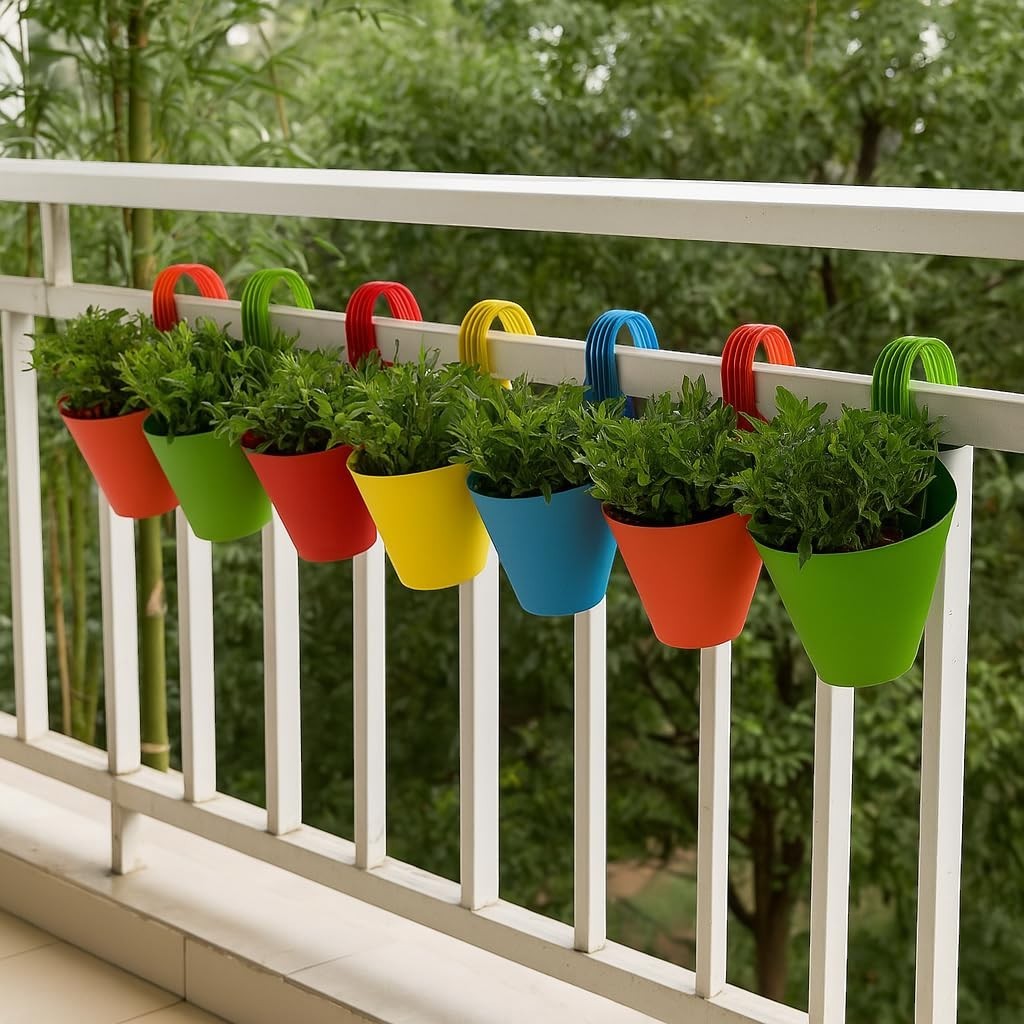 GoHooked multicolour virgin plastic railing planters with hooks, set of 3, for garden and balcony use.