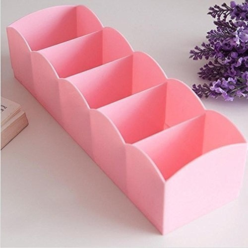 GoHooked pink plastic 5-grid drawer organizer for socks, underwear, and small items. Scalloped edges.