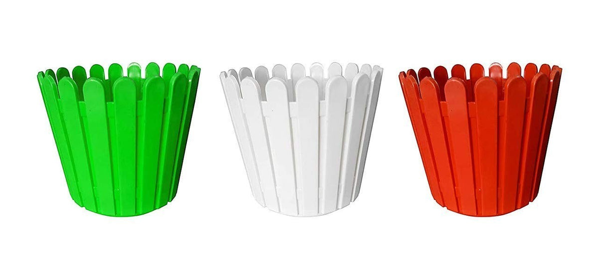 GoHooked set of 3 plastic garden fence pots in green, white, and orange. 11-inch diameter.
