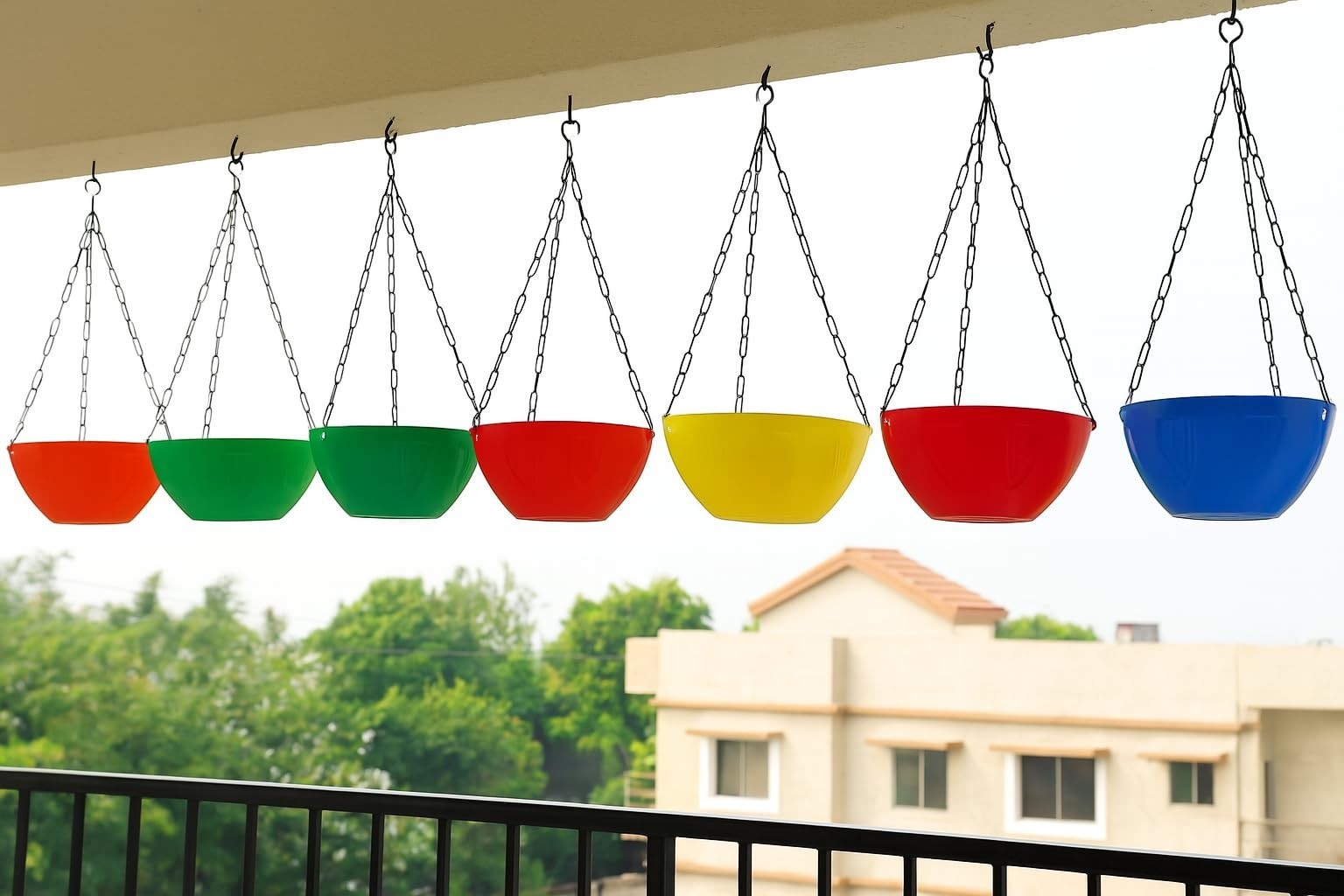 GoHooked multicolor plastic hanging planters with chains, 8.5 inch diameter, set of 7.