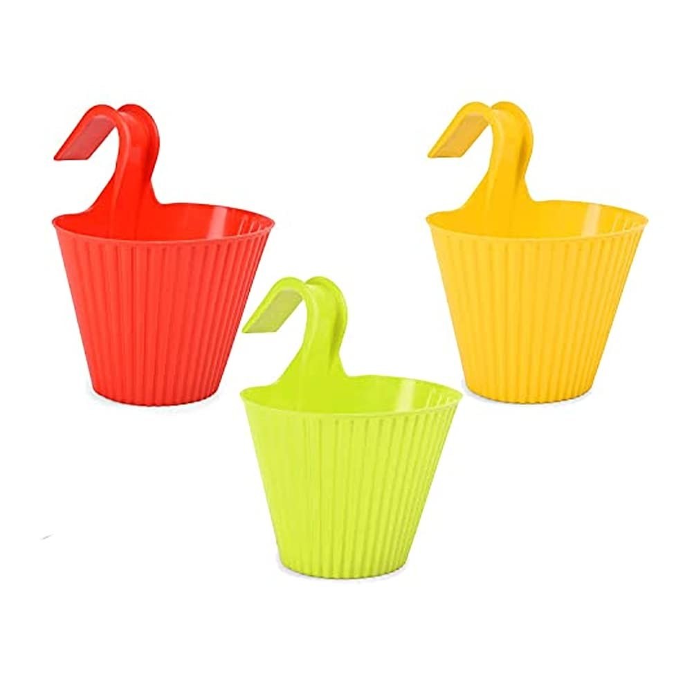 GoHooked set of 3 multicolour plastic hanging planters with hooks. Ideal for patios and balconies.