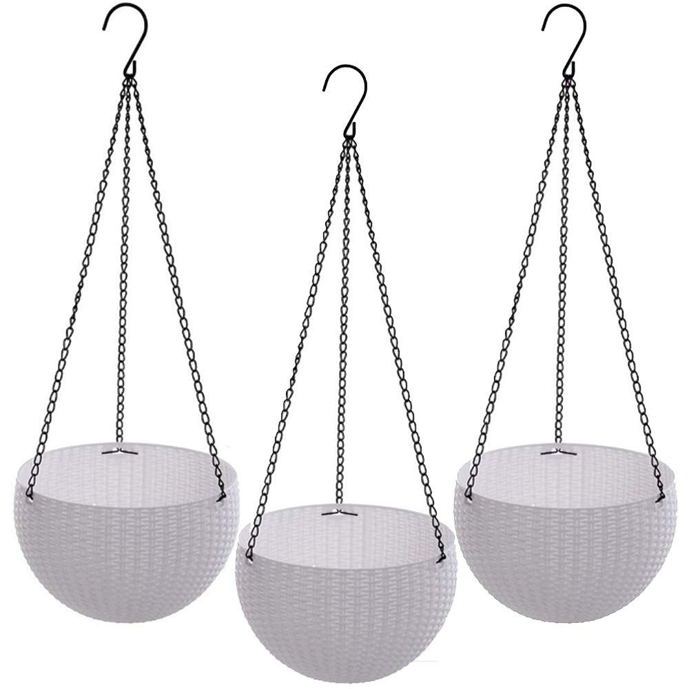 Go Hooked set of 3 white plastic rattan hanging baskets with metal chains. 7.1 inch diameter.