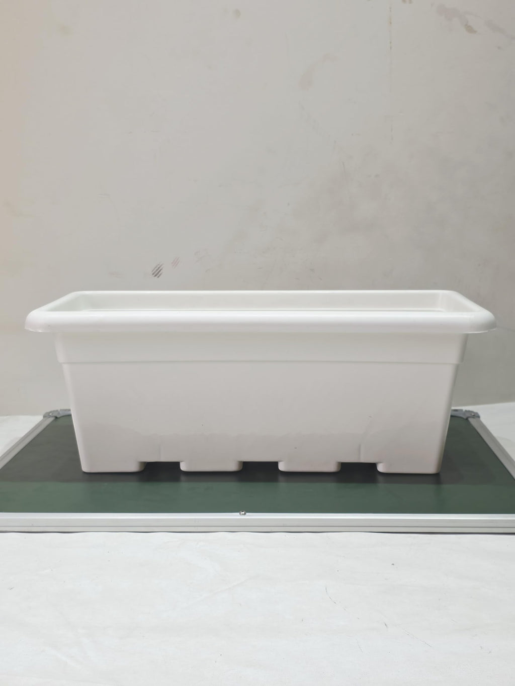 Go Hooked Jupiter Window Planter Pot Pack of 4 | 24 Inch White Plastic Rectangular Plant Pot for Indoor Outdoor Gardening Balcony Terrace Décor | Large Decorative Flower Container L61 x W27 x H22 Cm